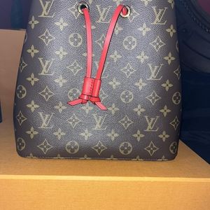 Louis Vuitton Neo Noe MM Monogram in Poppy Handbag